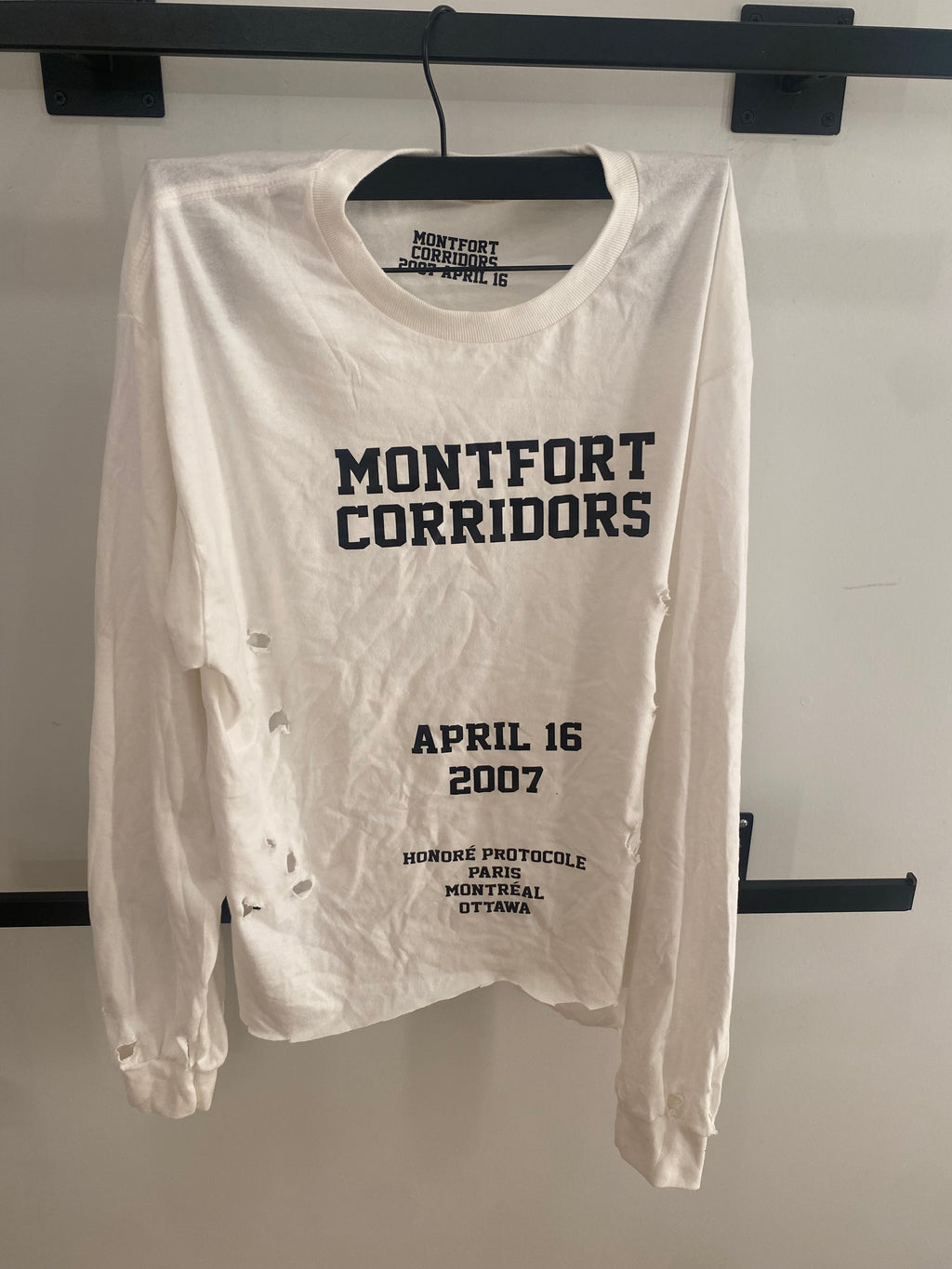 Maison protocole Paris Longsleeve tee Montfort Corridors