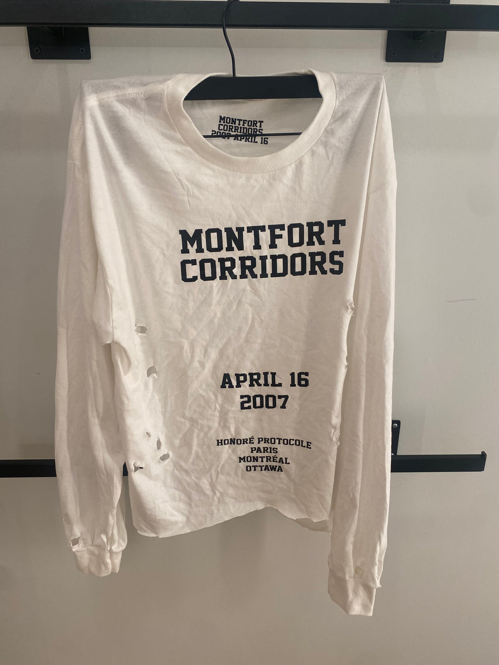 Maison protocole Paris Longsleeve tee Montfort Corridors